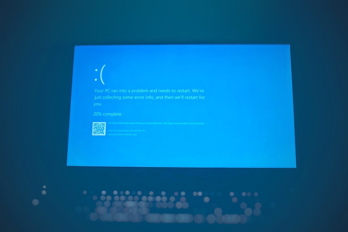 black flat screen computer monitor