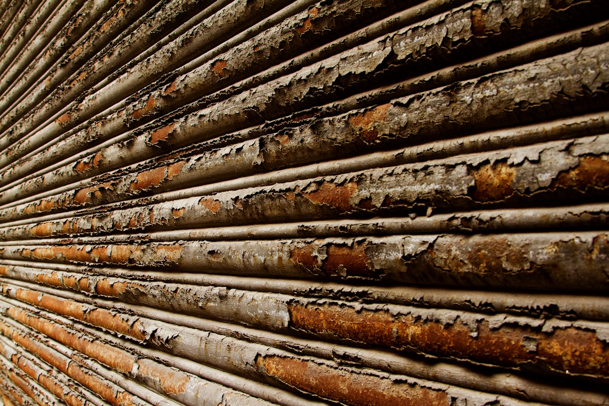 Motifs de texture de bois rustique et écaillé.