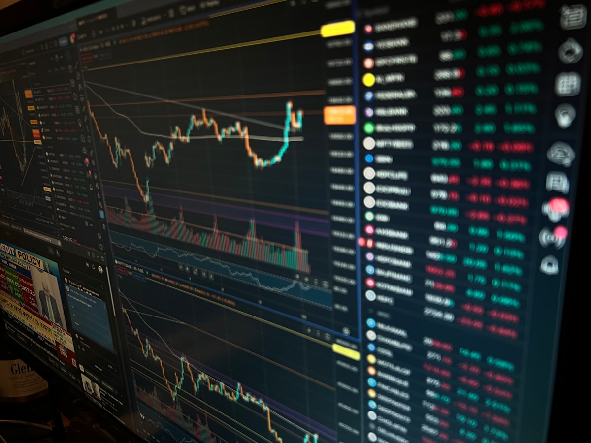 Graphique boursier avec données et tendances des actions.