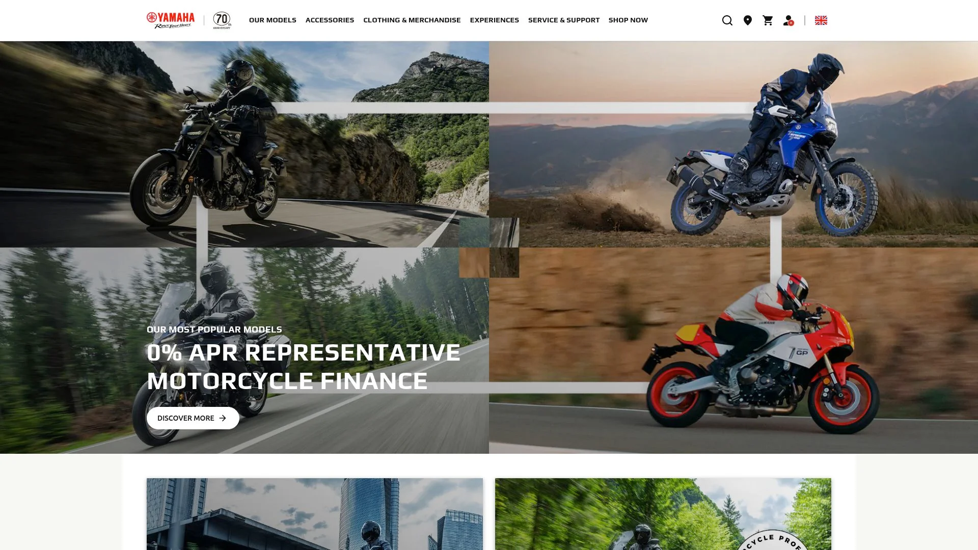 Motos Yamaha sur route de montagne, moto tout-terrain dans la nature, moto de course sur route.
