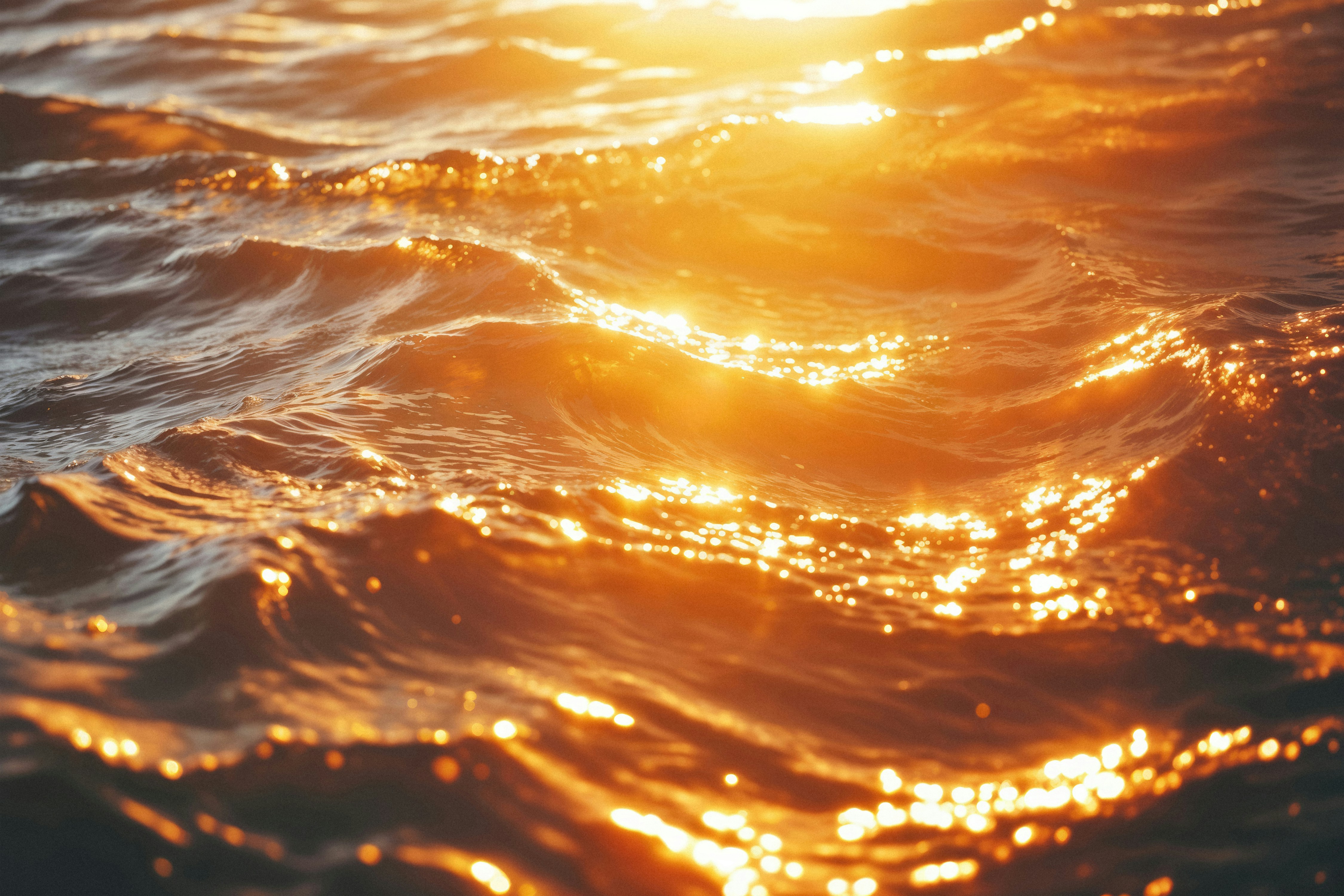 Image douce et légèrement abstraite d'ondes d'eau, symbolisant la libération émotionnelle et le retour au calme intérieur.