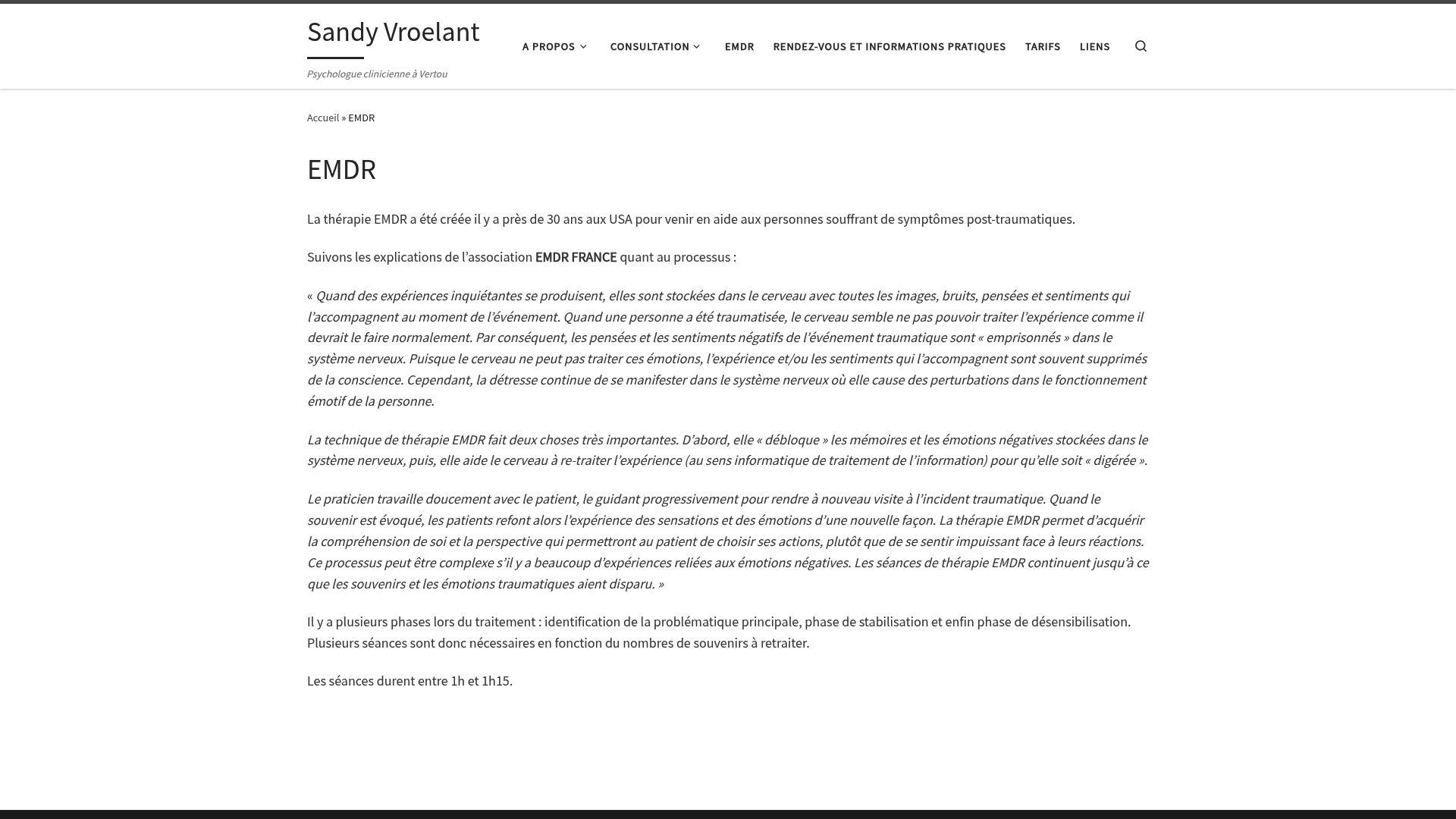 Une capture d'écran de la page d'accueil du site de Sandy Vroelant, psychologue, montrant son titre et les services proposés.