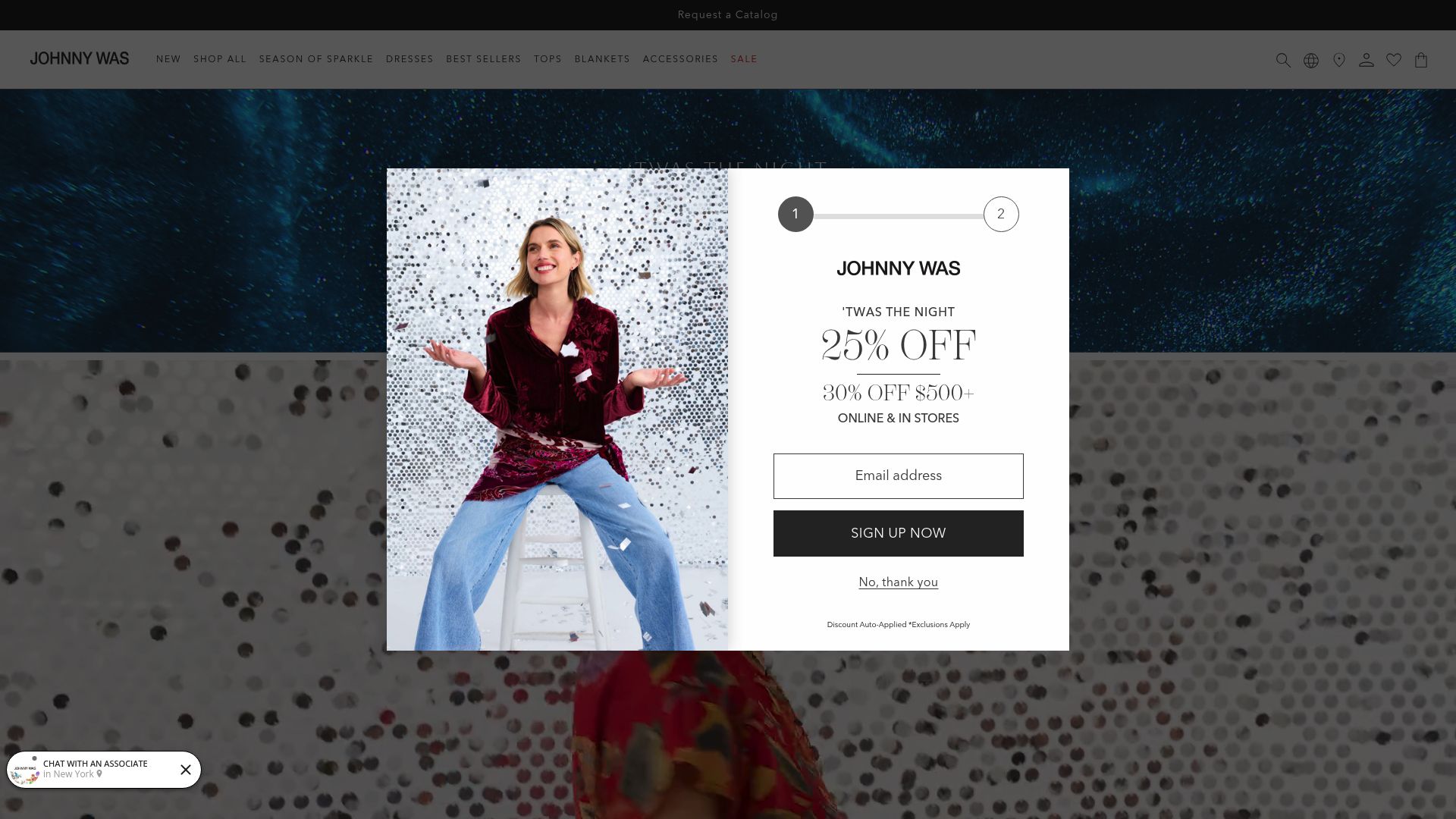 Capture d'écran de la collection Johnny Was montrant des tuniques brodées et colorées