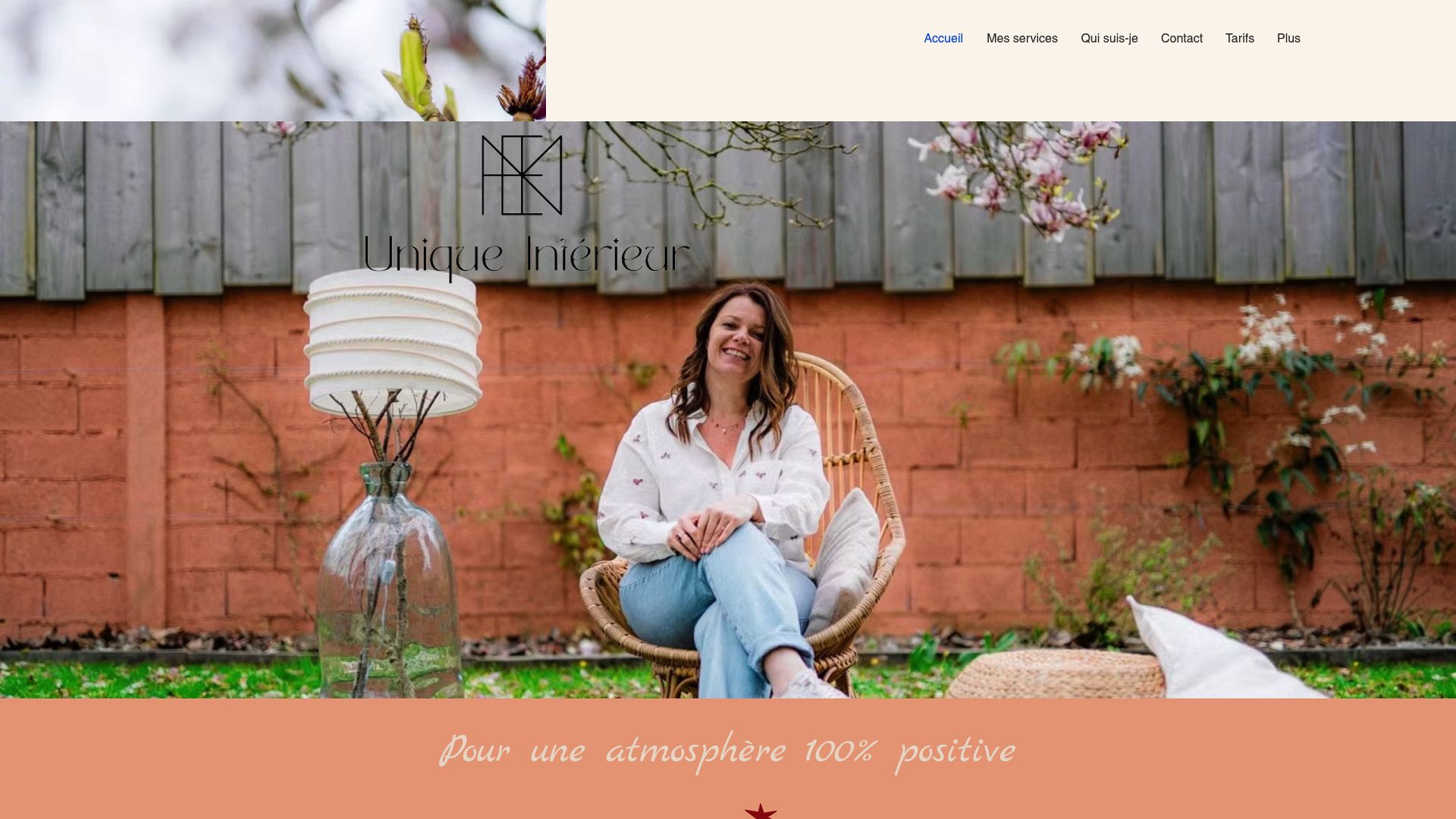 Screenshot of the Unique Interieur website showing their portfolio of residential interior design projects