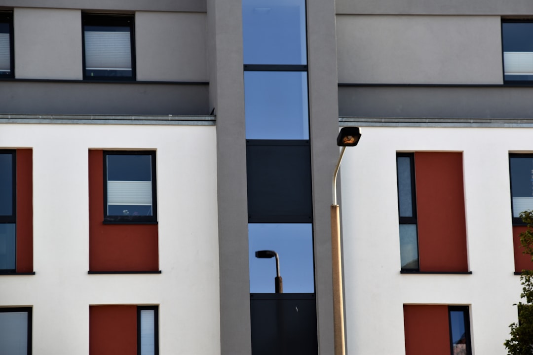 service modélisation 3D pour appartement - white concrete building
